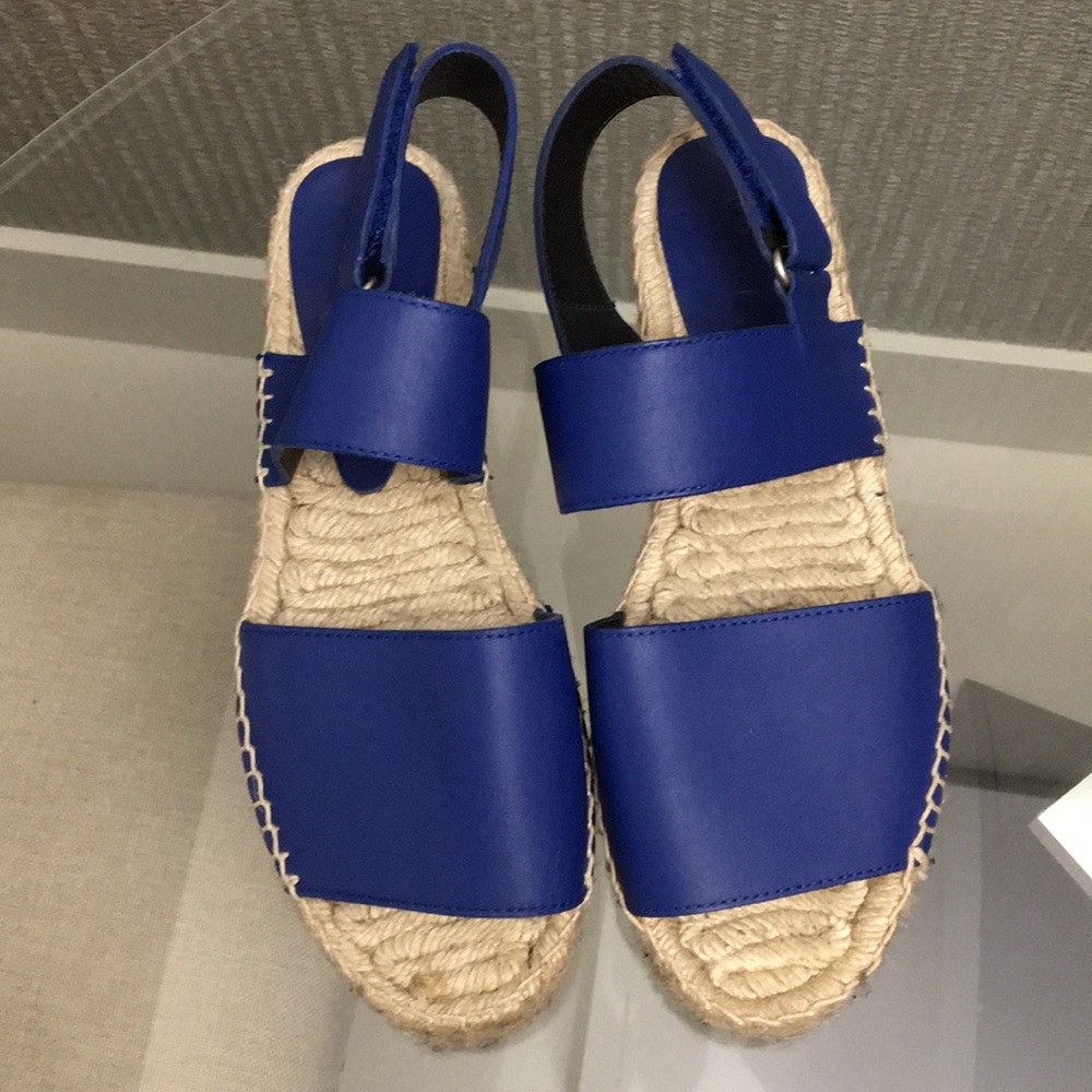 Blue espadrille sandals - Picture 4 of 5